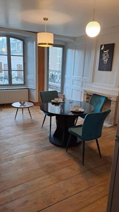 Chez Germaine Appartement Murat  Buitenkant foto